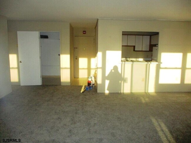 Building Photo - 3817 Ventnor Ave