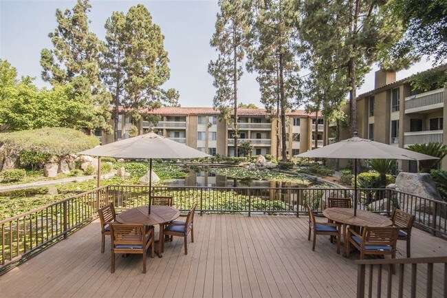 Clubhouse Patio - 1775 Diamond St