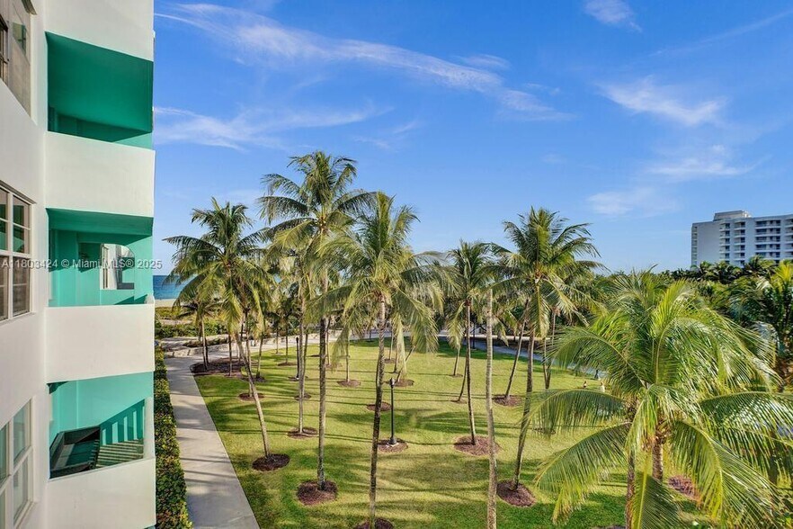 Building Photo - 301 Ocean Dr