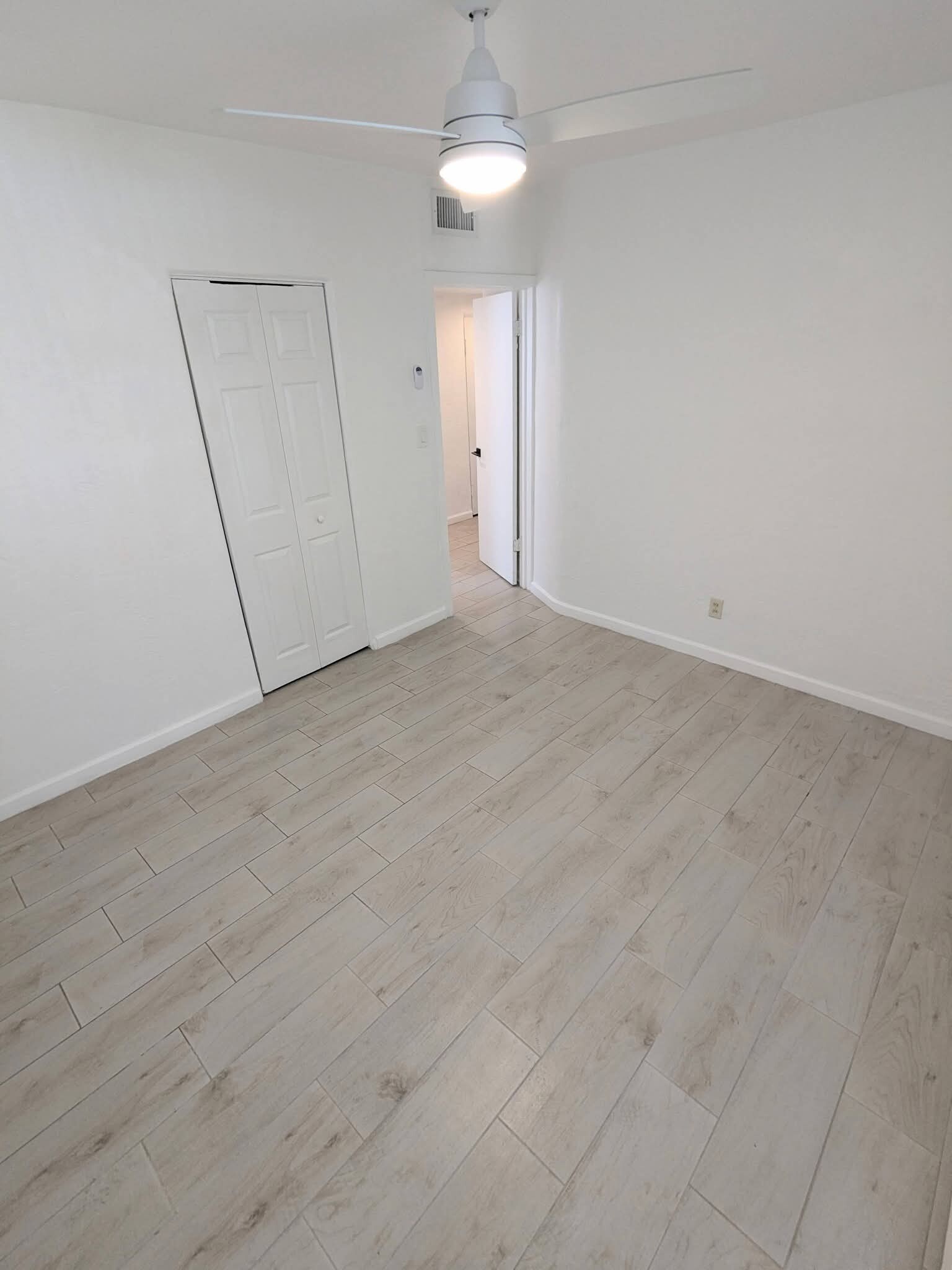 Building Photo - 209 10th St