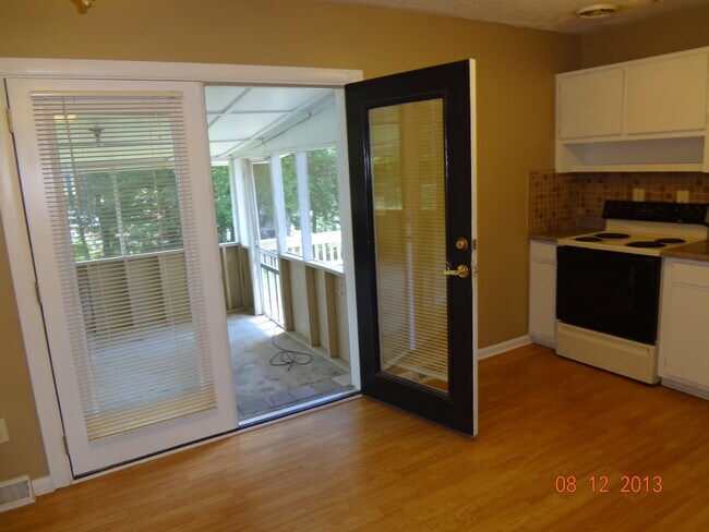 Building Photo - 152 Kendrick Ct