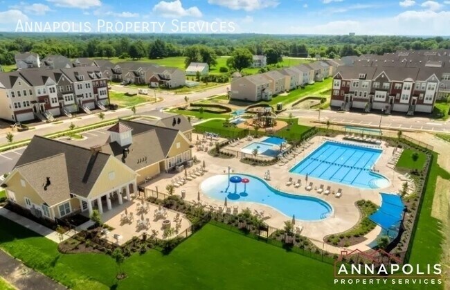 Building Photo - 7948 Monrovia Dr