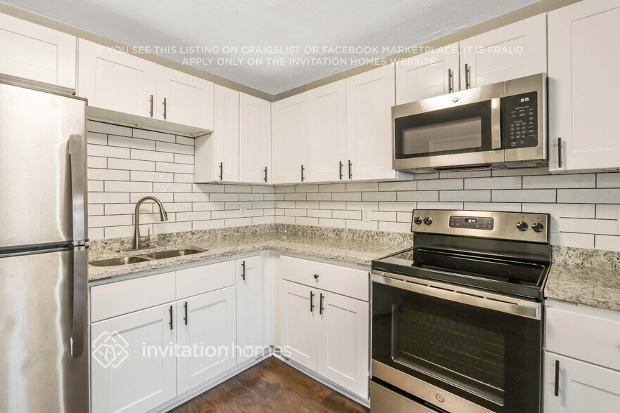 Building Photo - 741 37th Ave S