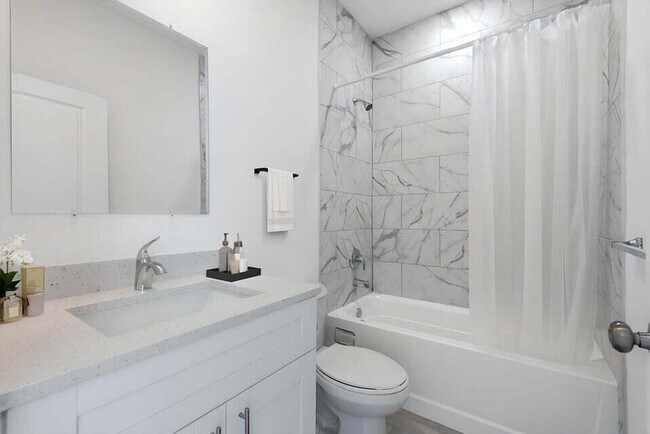 Building Photo - 3707 Saginaw Ave