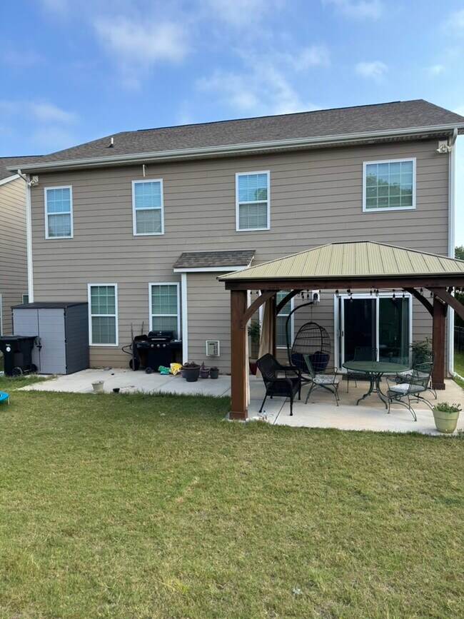 Building Photo - 11215 Streamwood Ln NW