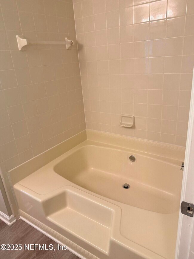 Building Photo - 1401 Starboard Ct