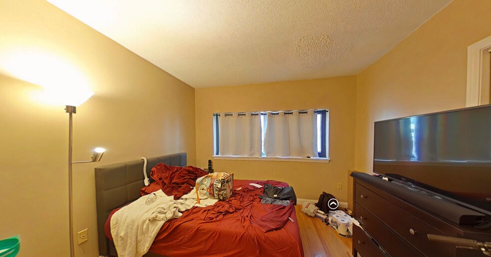 Building Photo - 85 Brainerd Rd