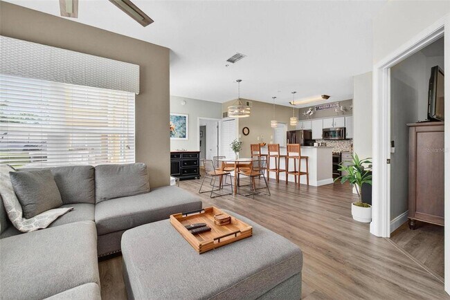 Building Photo - 10764 70th Ave N