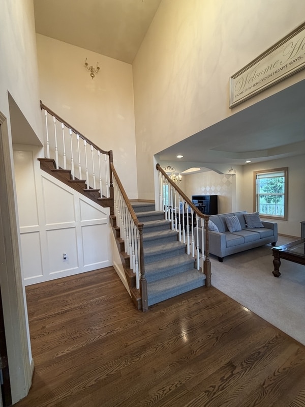 Building Photo - 700 Sunrise Dr