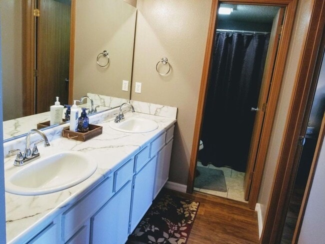 Building Photo - Furnished 2 Bedroom 2 Bath Apartment in Branson MO