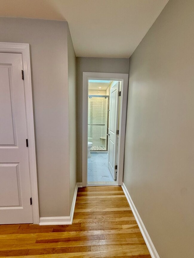 Building Photo - RARELY Offered completely RENOVATED PACKER PARK 3 Bedroom/2.5 Bath HOME w/ Central AC-HARDWOOD Fl...