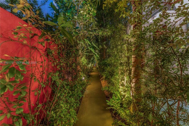 Building Photo - 226 Jefferson Ave