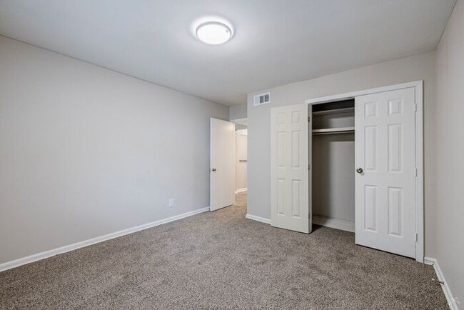 Building Photo - SPRING MOVE-IN SPECIAL - Reduced Rates on ALL Floorplans + Apply & Receive Approval by 02/28/26 e...