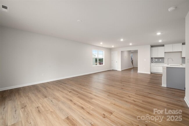 Building Photo - 108 Rock Ave