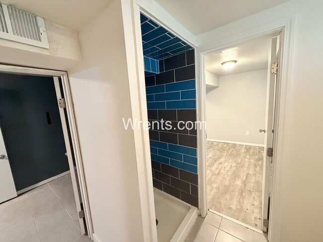 Building Photo - Beautiful 5-Bed, 2.5-Bath Home in the Heart of Spokane