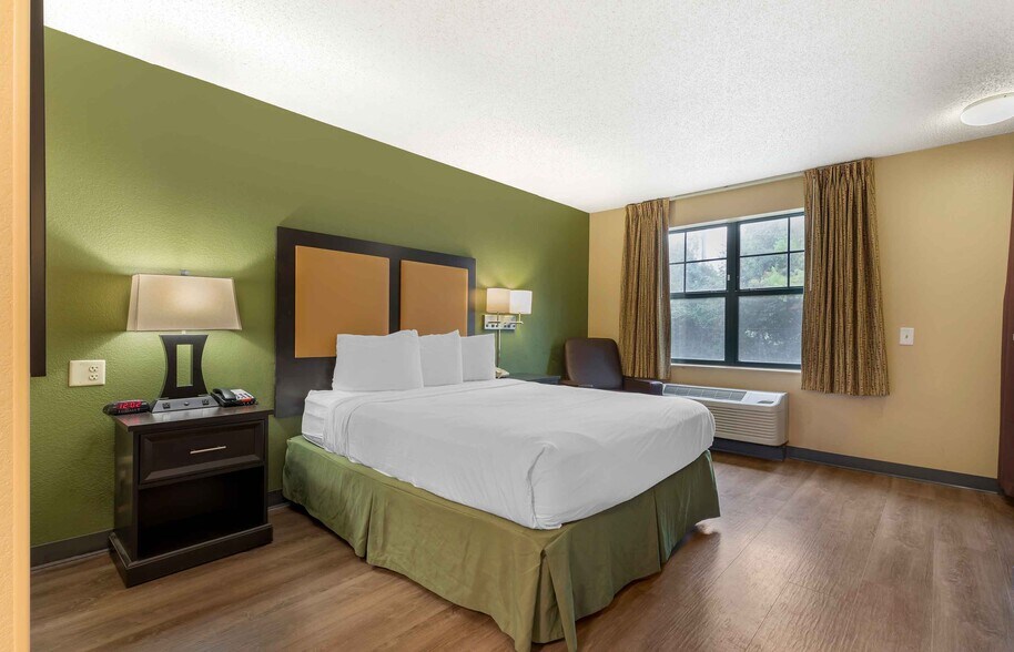 Building Photo - Furnished Studio-Austin - Northwest - Lake...