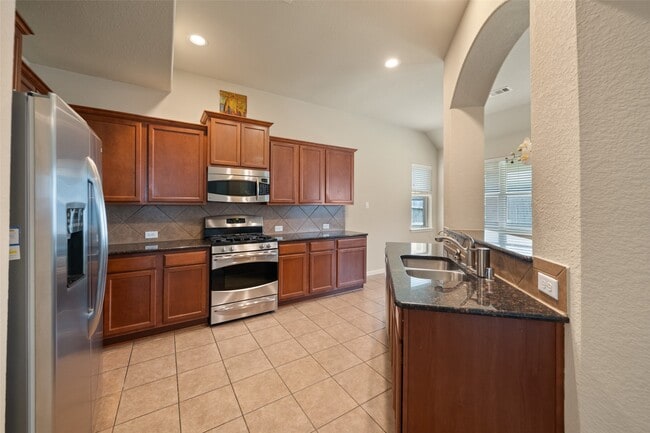 Building Photo - 14818 Fall Creek Preserve Dr