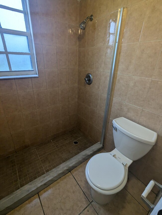 Building Photo - 4659 Oak Terrace Dr