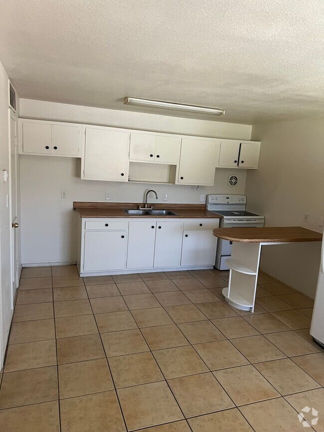 Building Photo - 1 Bedroom 1 Bath In Central Las Vegas