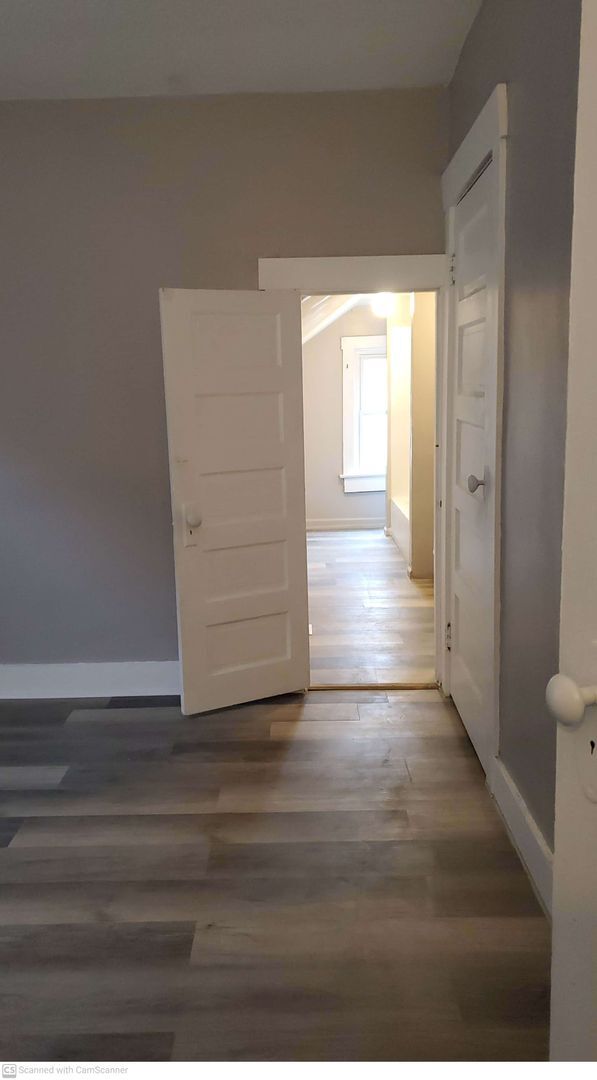 Building Photo - 624-626 S Smithville Rd