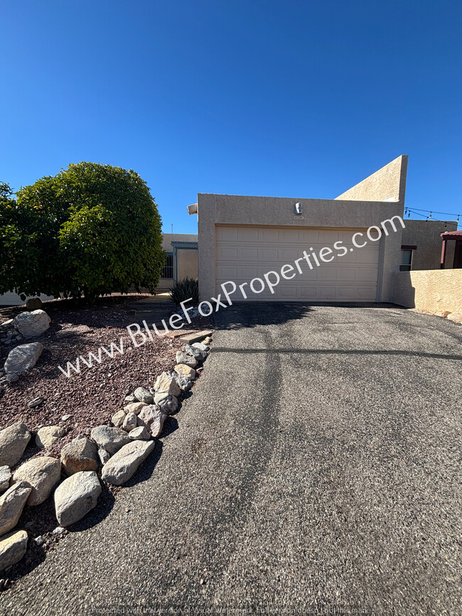 Building Photo - 6381 N Camino Hermosillo