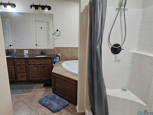 Building Photo - 2214 Boxwood Cir