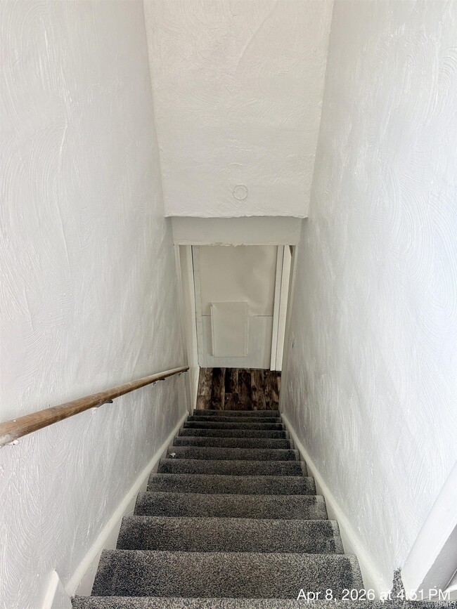 Building Photo - 131 W Lordeman St