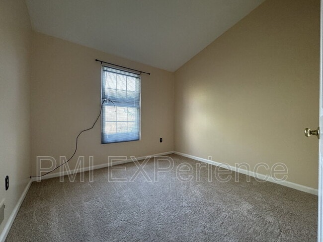 Building Photo - 12740 Wedgedale Ct