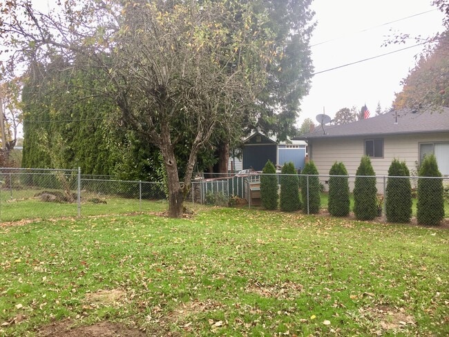 Building Photo - 3317 Addy St