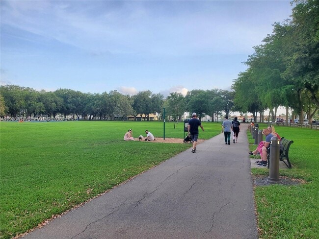 Building Photo - 8350 Dundee Terrace