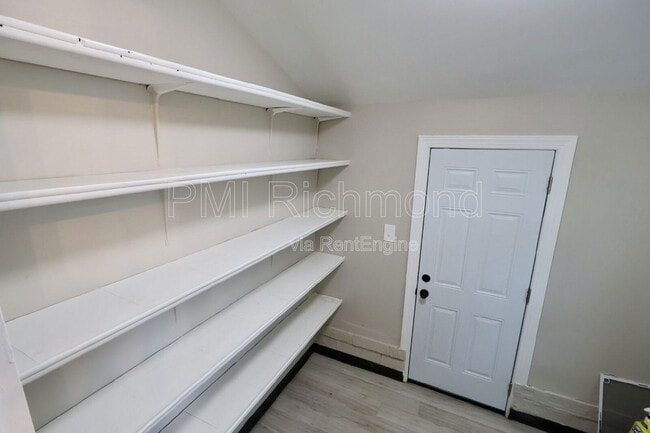Building Photo - 511 Highland Dr