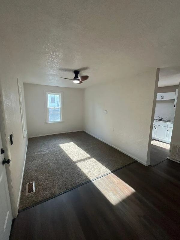 Building Photo - 509 E North St