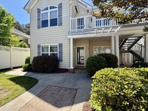 Building Photo - Coastal Condo Living Just Minutes from the Virginia Beach Oceanfront!