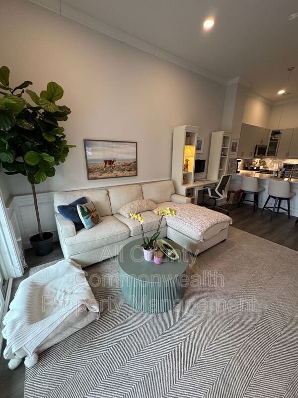 Building Photo - 320 Middlesex Ave