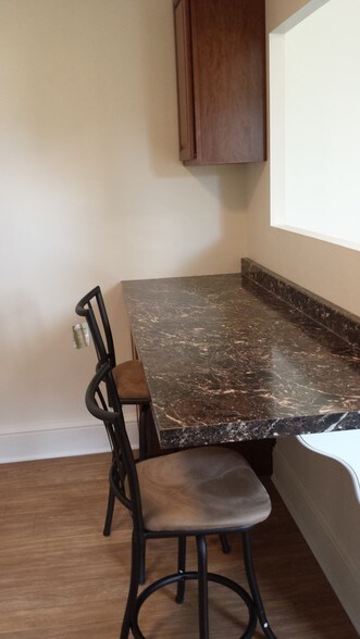 Eating Area - 209 Union St