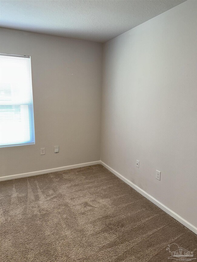 Building Photo - 5532 Lancelot Trl