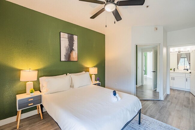 Building Photo - 2155 S 55th St