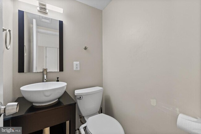 Building Photo - 4305 Birchlake Ct
