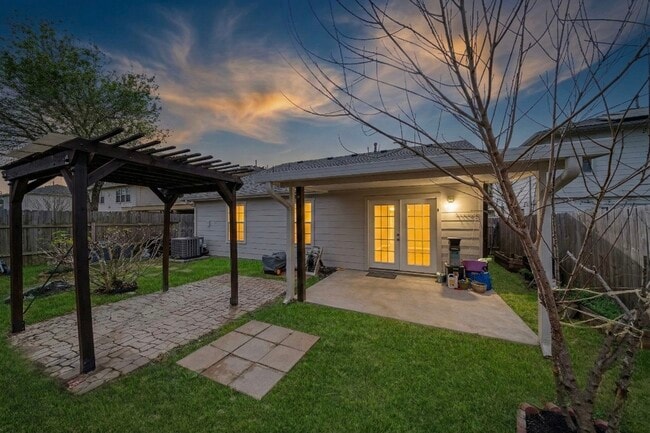 Building Photo - 5726 Westminster Village Dr