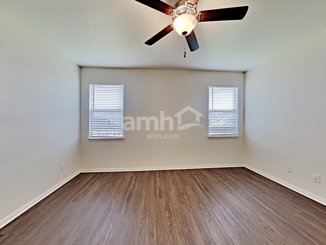 Building Photo - 2722 Meadowood Heights