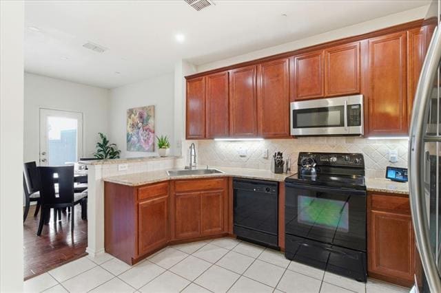 Building Photo - 7237 Rembrandt Dr