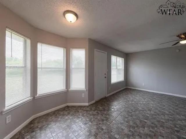 Building Photo - 2107 Richmond Dr