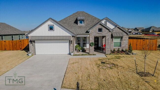 Building Photo - Owasso Dream Home! New Construction! Encla...