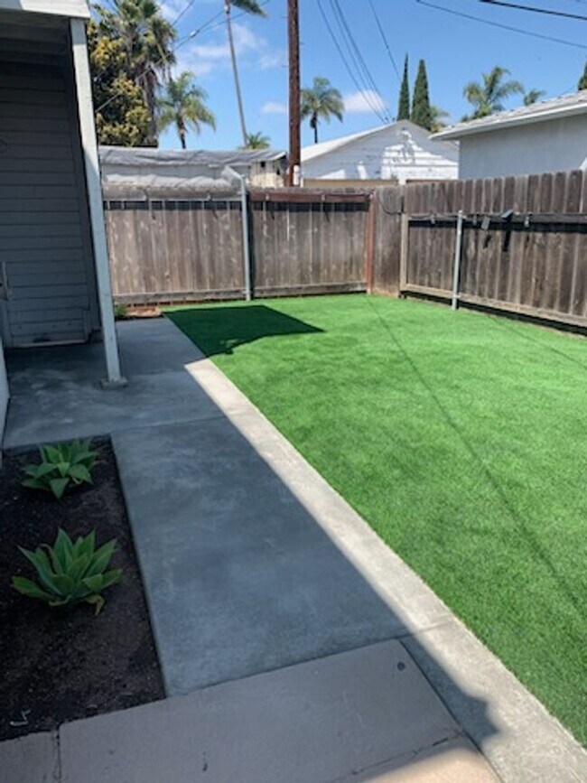 Building Photo - 4520 Marlborough Dr