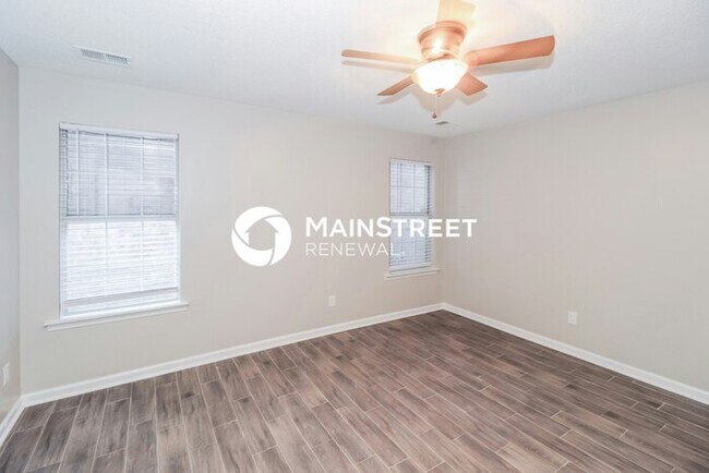 Building Photo - 4 Bedroom Pet-Friendly Home in cordova, TN with Main Street Renewal