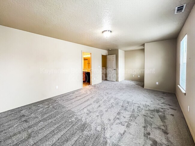 Building Photo - 6523 S Covewood Way