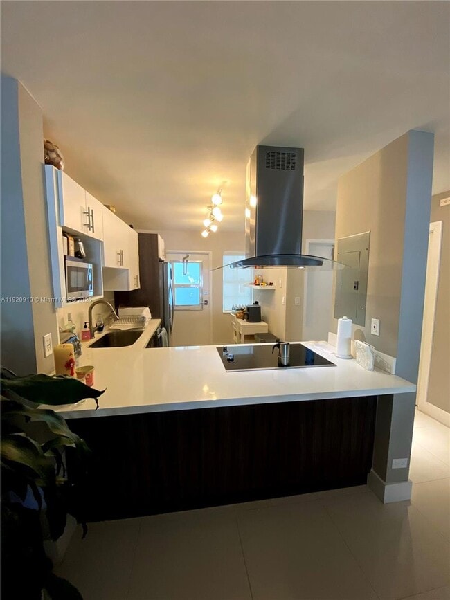 Building Photo - 300 Galen Dr