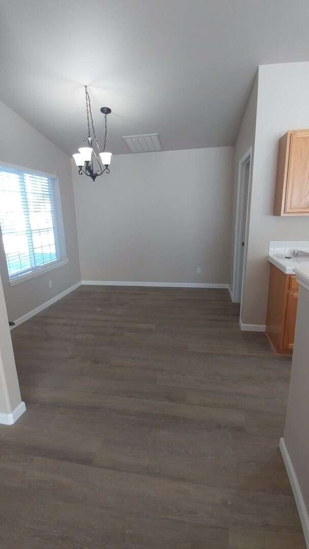 Building Photo - Stylish 3-Bedroom in Prime West Richland L...