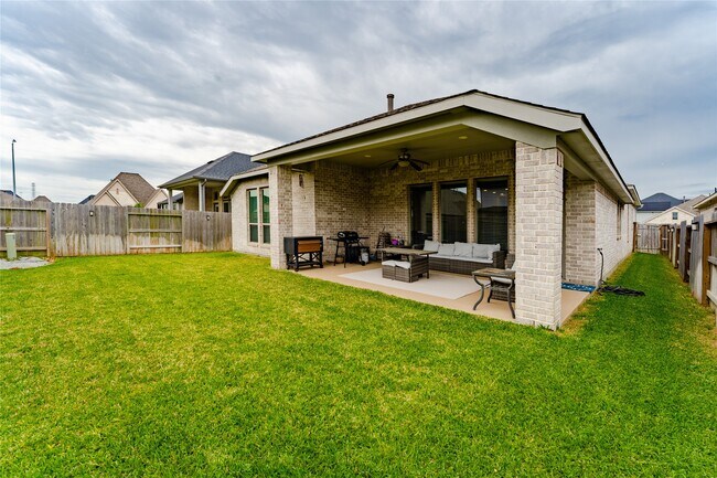 Building Photo - 20430 Avelignese Wy