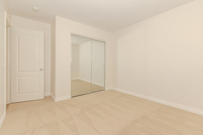 Building Photo - 9955 Watergum Trl